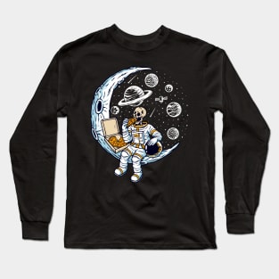 astronaut eating pizza moon Long Sleeve T-Shirt